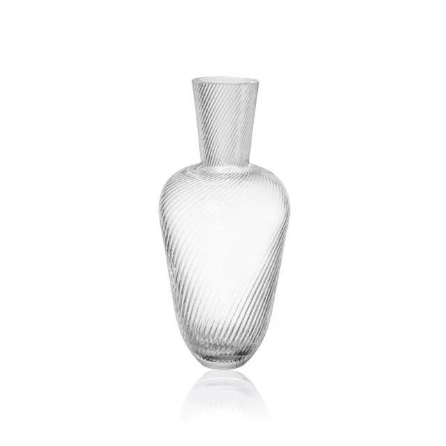 Karafa Linea Crystal na bílém pozadí